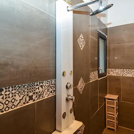 Stunning In With Wifi Сasa de vacaciones Beaucaire (Gard)